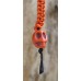 Makramee-Schlüsselanhänger mit Totenkopf in orange